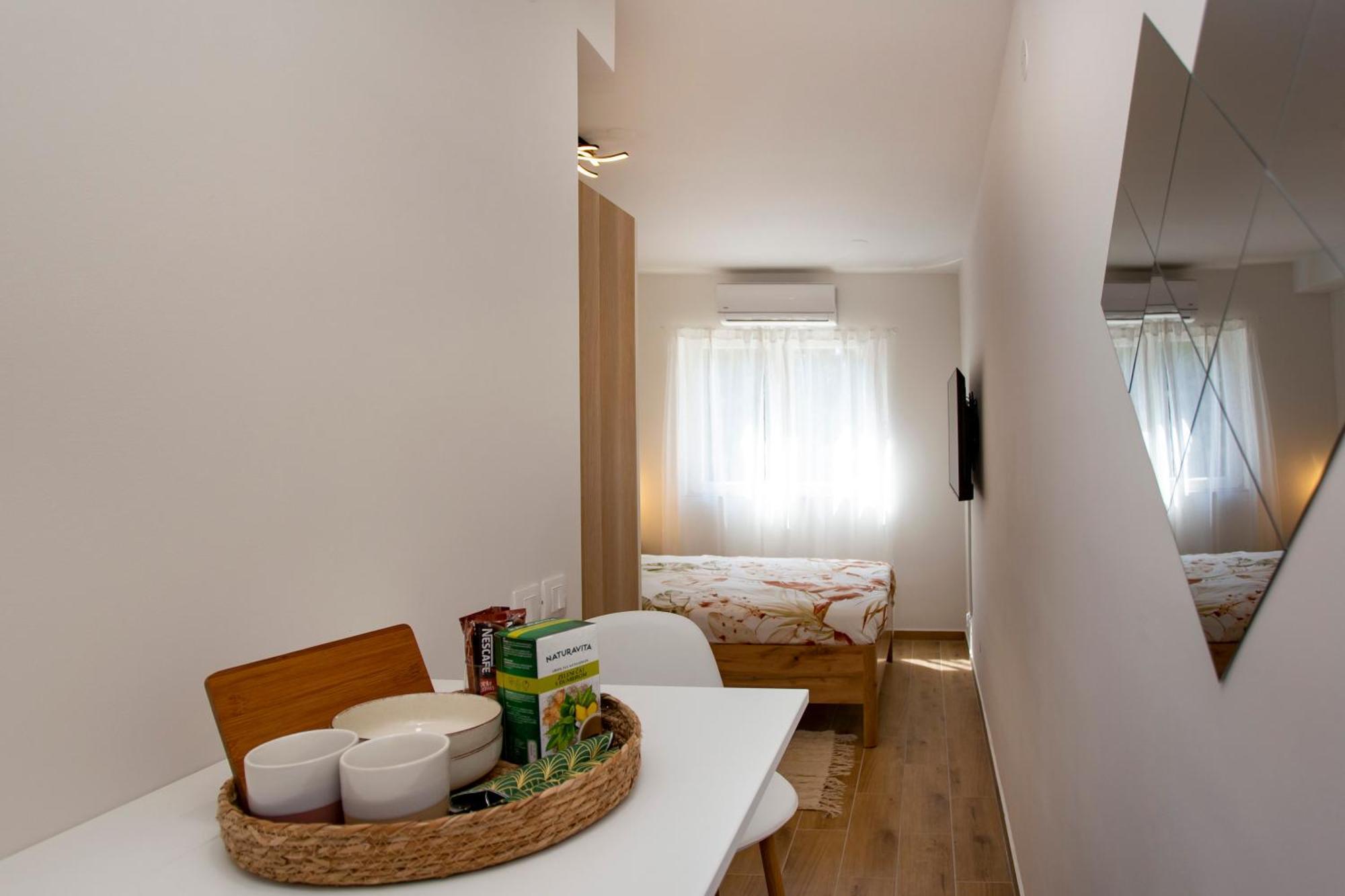 Room Levi Ровинь Экстерьер фото